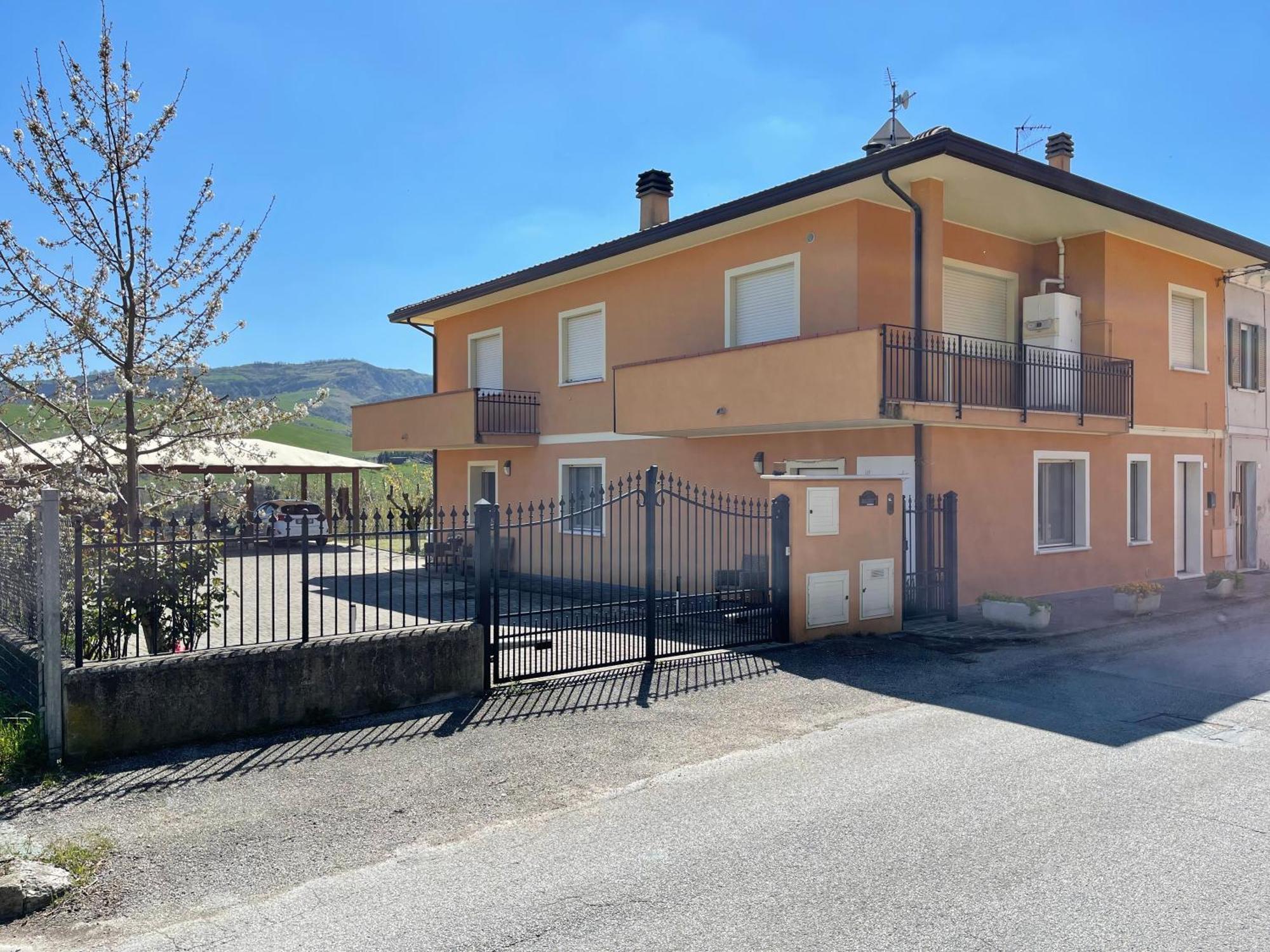 Agriturismo Ca' Maggio Sasso Feltrio Luaran gambar